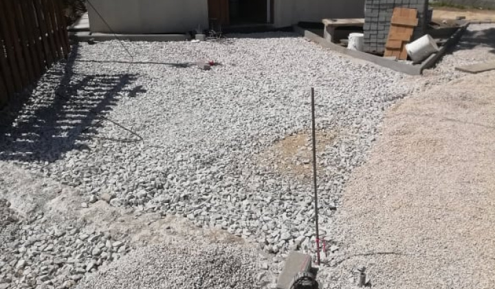 Realizácia prístupovej cesty a chodníkov na cintorín - rok 2019