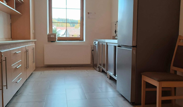 Realizácia projektu ''Vybavenie a údržba kuchyne v kultúrnom dome '' . Projekt podporený z rozpočtu PSK v rámci Zmluvy č. 747/2025/OPR