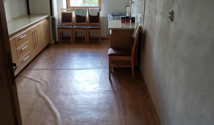 Realizácia projektu ''Vybavenie a údržba kuchyne v kultúrnom dome '' . Projekt podporený z rozpočtu PSK v rámci Zmluvy č. 747/2025/OPR